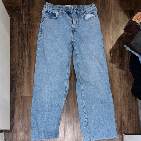 Abercrombie & Fitch Denim - Abercrombie Cropped Light Blue Straight Leg Jeans